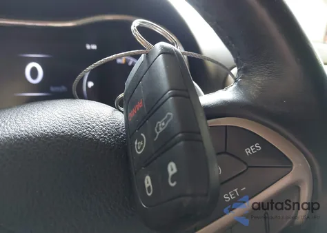 2015 Jeep Grand Cherokee Limited z USA, uszkodzony, nr VIN 1C4RJFBG6FC724185